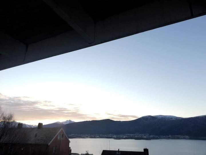Cozy, Inspiring Apartment!!! Alesund Exterior photo